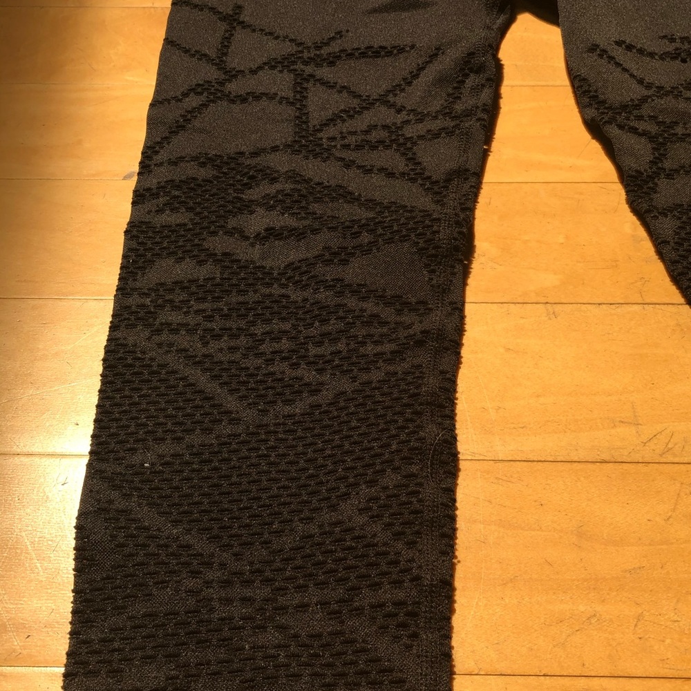 Fabletics leggings - Picture 4 of 4